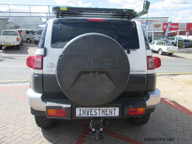 2012 Toyota FJ Cruiser photo