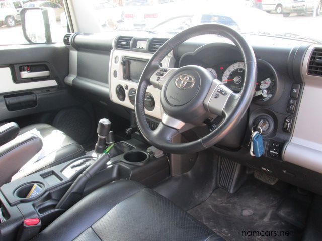 2012 Toyota FJ Cruiser photo