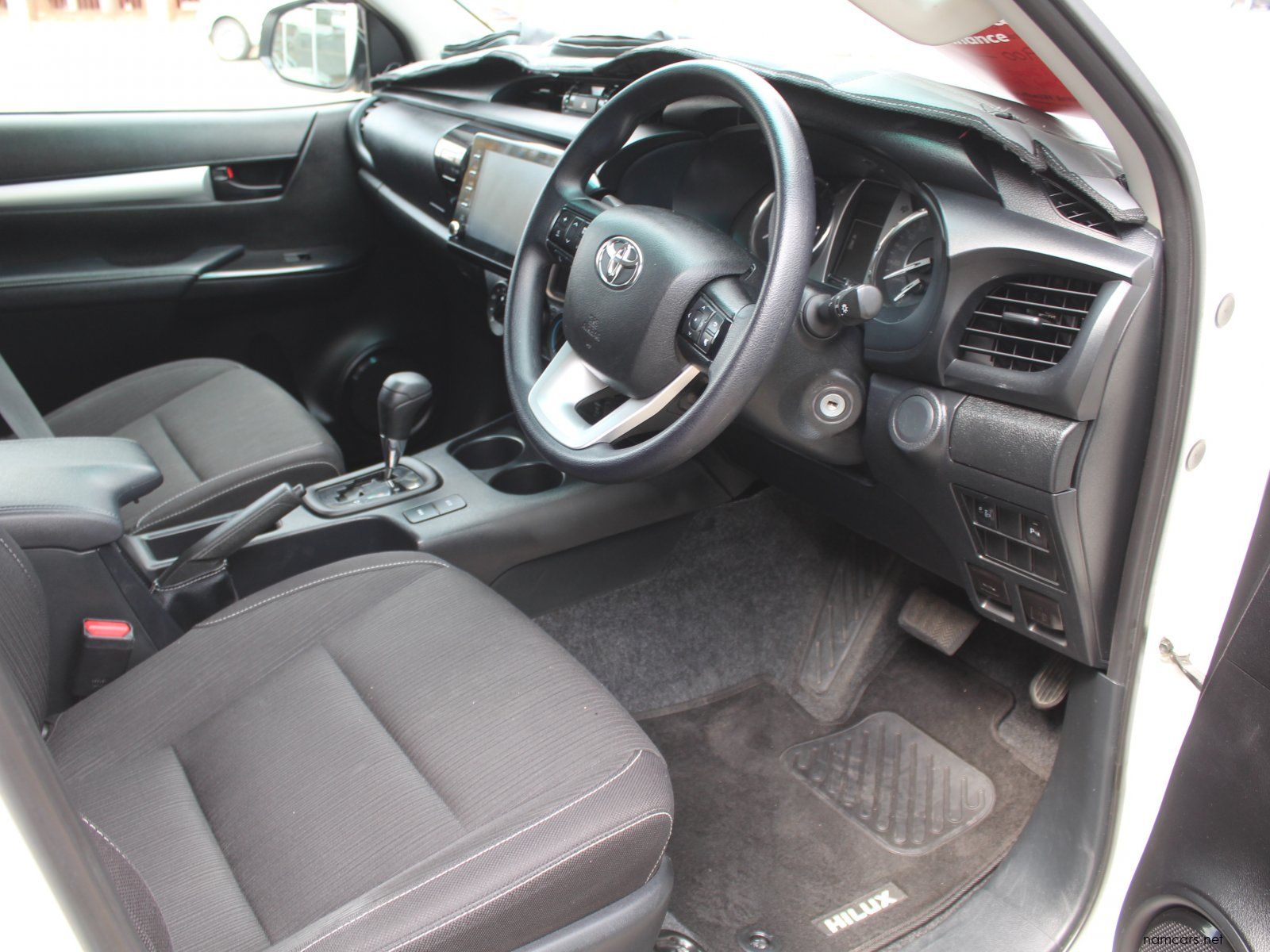 2025 Toyota Hilux 2.4GD6 photo