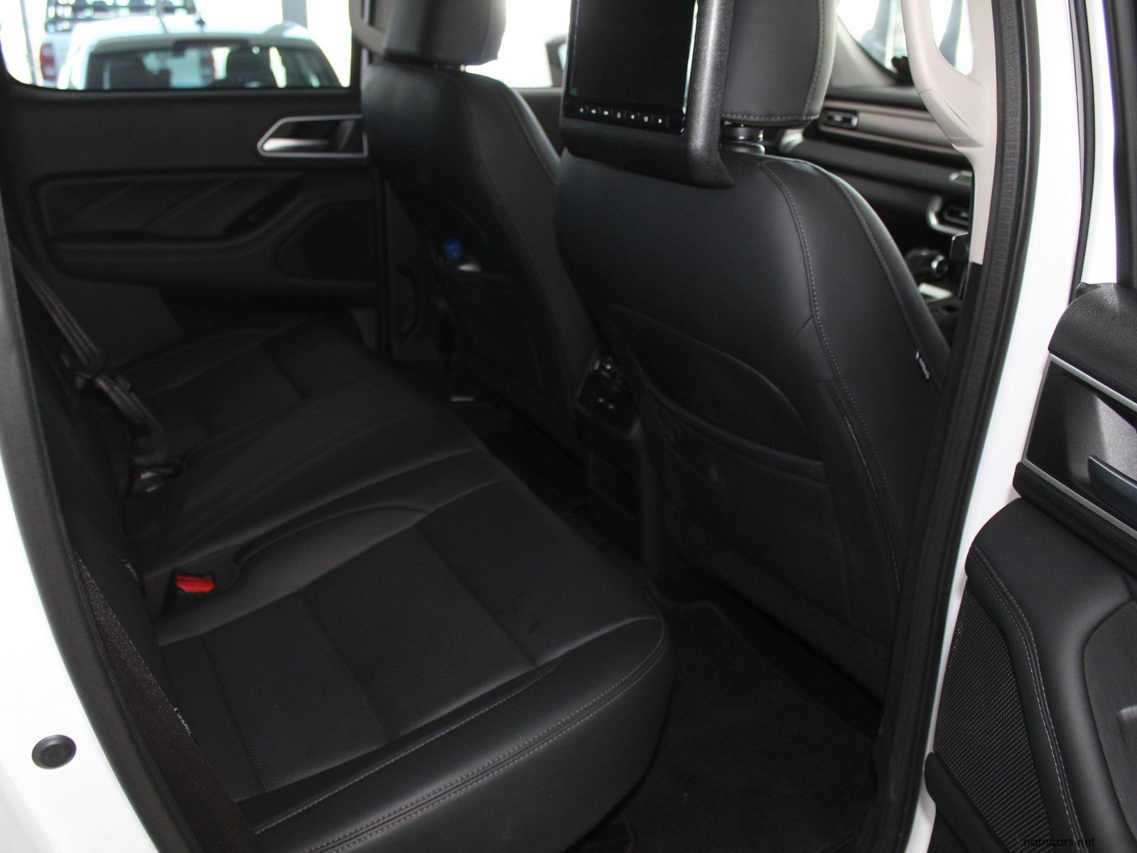 2026 GWM P 300 LTD 2.4T Dcab photo