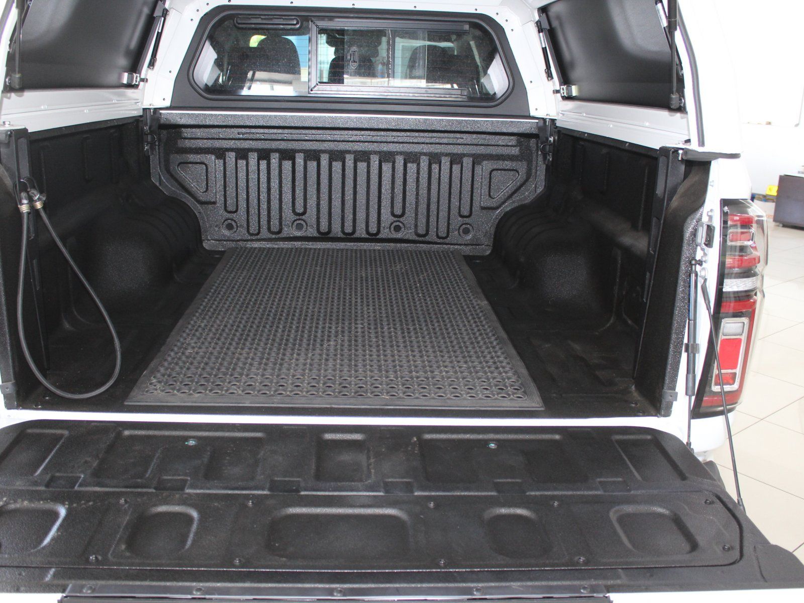 2026 GWM P 300 LTD 2.4T Dcab photo