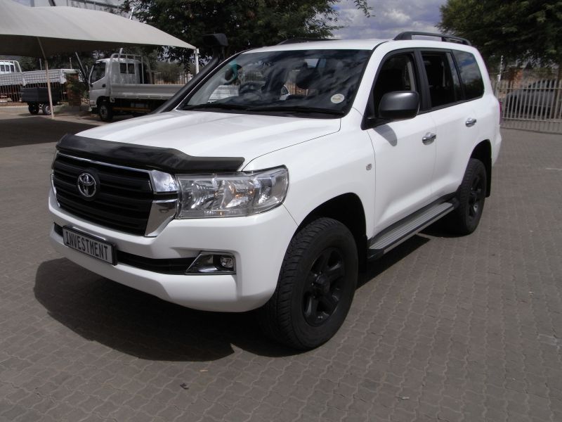 2016 Toyota Land cruiser 200 series photo