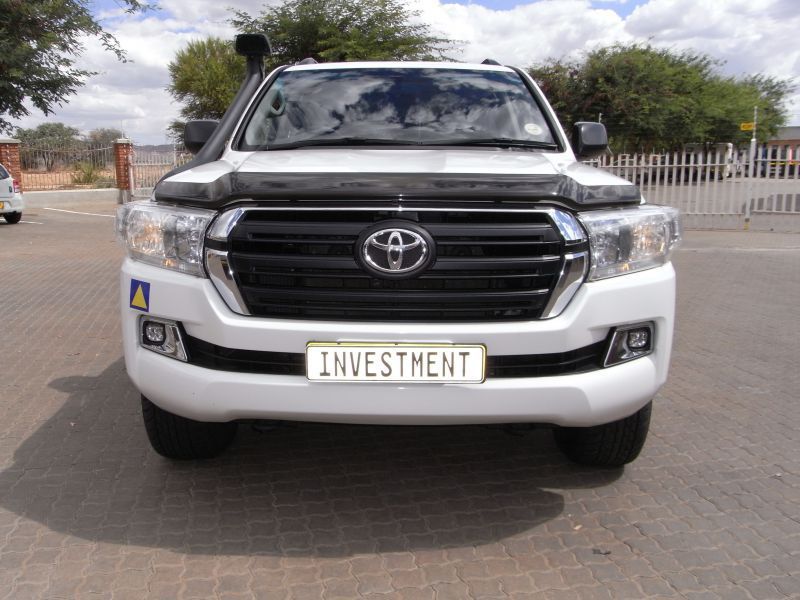 2016 Toyota Land cruiser 200 series photo