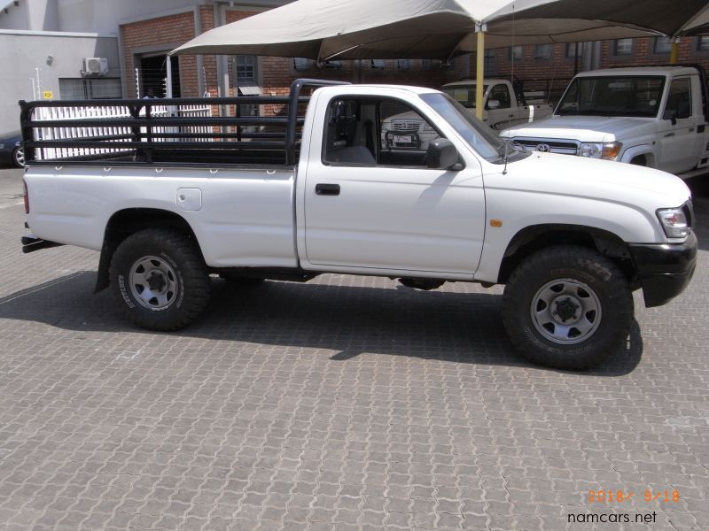 2003 Toyota Hilux 2.7i 4x4 S/Cab for sale 250 000 Km Manual transmission Investment Cars 2003 Toyota Hilux 2.7i 4x4 S/Cab for sale 250 000 Km Manual transmission Investment Cars
