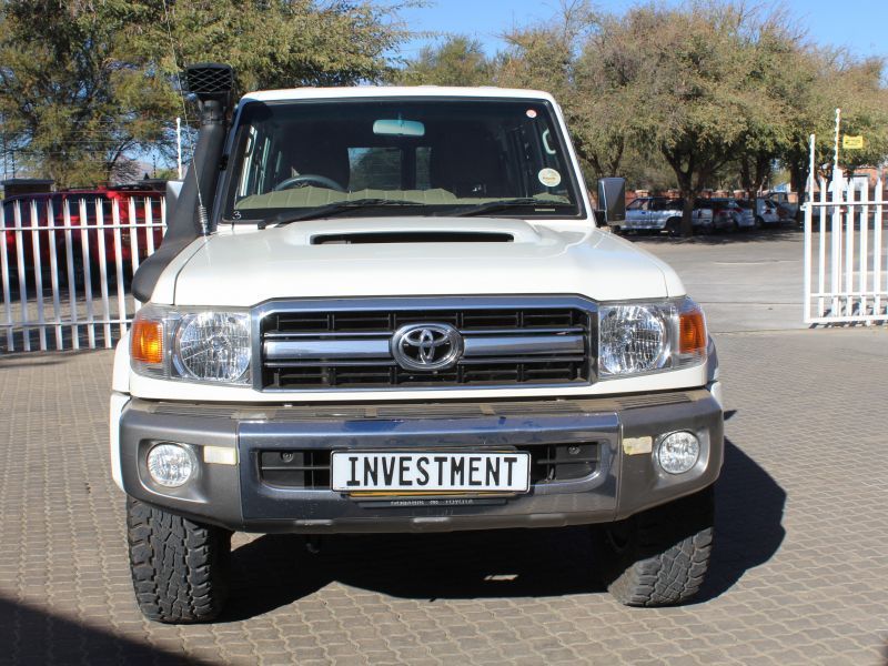 2015 Toyota 76 Series Land Cruiser V8 Diesel for sale 99 888 Km