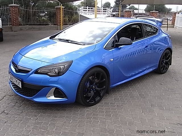 Astra Opel GTC чёрная OPC