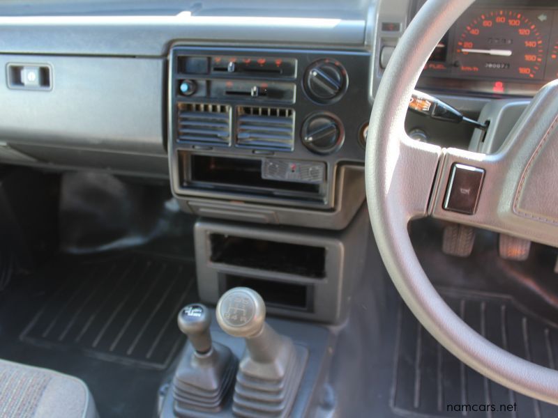 1992 Mazda B2600 Drifter 4x4 en venta |  81 234 kilometros |  Transmisión manual - Coches de inversión