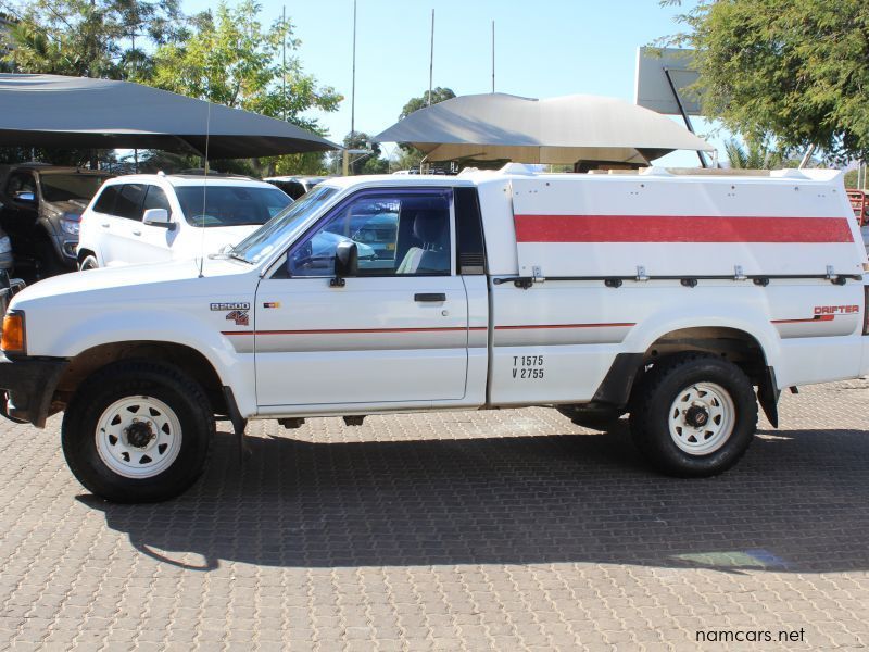 1992 Mazda B2600 Drifter 4x4 photo
