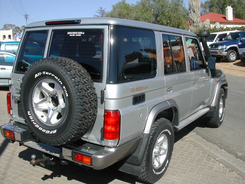 2009 Toyota Land Cruiser 70 series photo