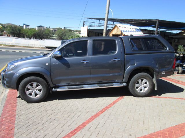 2010 Toyota Hilux photo
