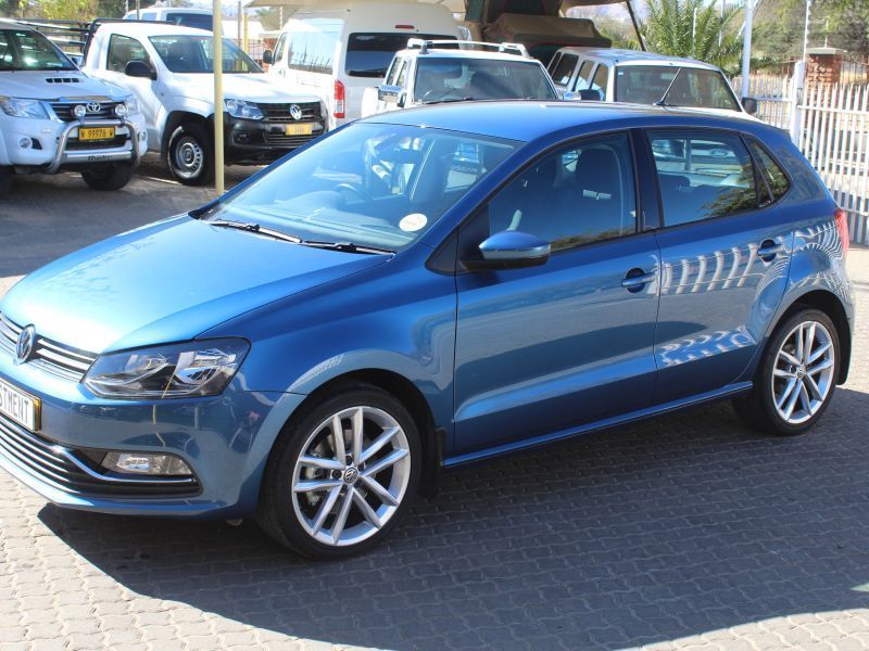 2017 Volkswagen Polo Tsi Hiline DSG photo