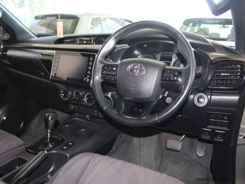 2021 Toyota HILUX 2.8GD6 A/T CLUBCAB 4X4 LEGEND photo