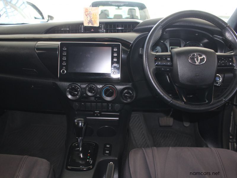 2021 Toyota HILUX 2.8GD6 A/T CLUBCAB 4X4 LEGEND photo