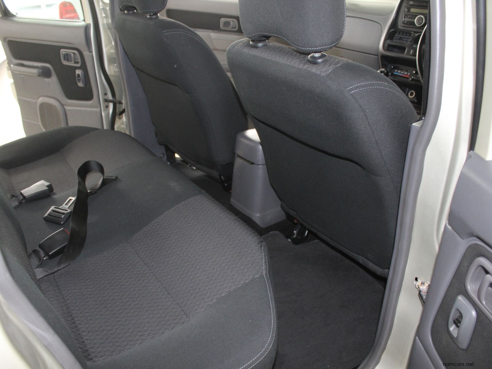 2019 Nissan Np300 2.5 TDI Dcab 4x4 photo