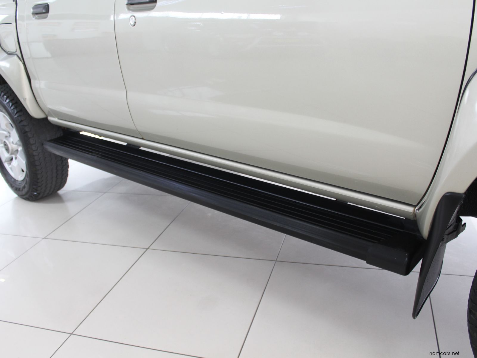 2019 Nissan Np300 2.5 TDI Dcab 4x4 photo