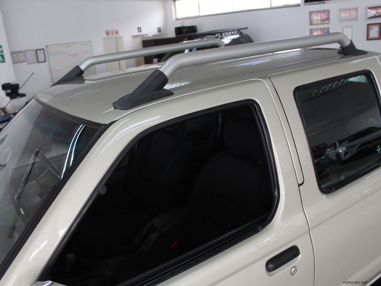 2019 Nissan Np300 2.5 TDI Dcab 4x4 photo
