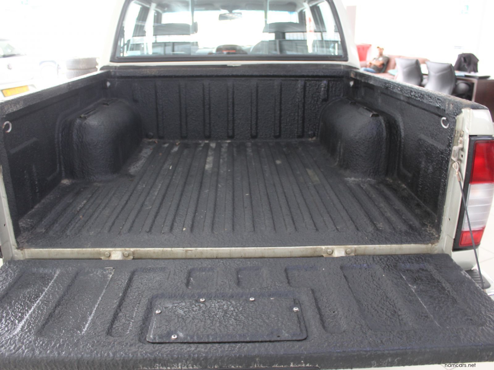 2019 Nissan Np300 2.5 TDI Dcab 4x4 photo