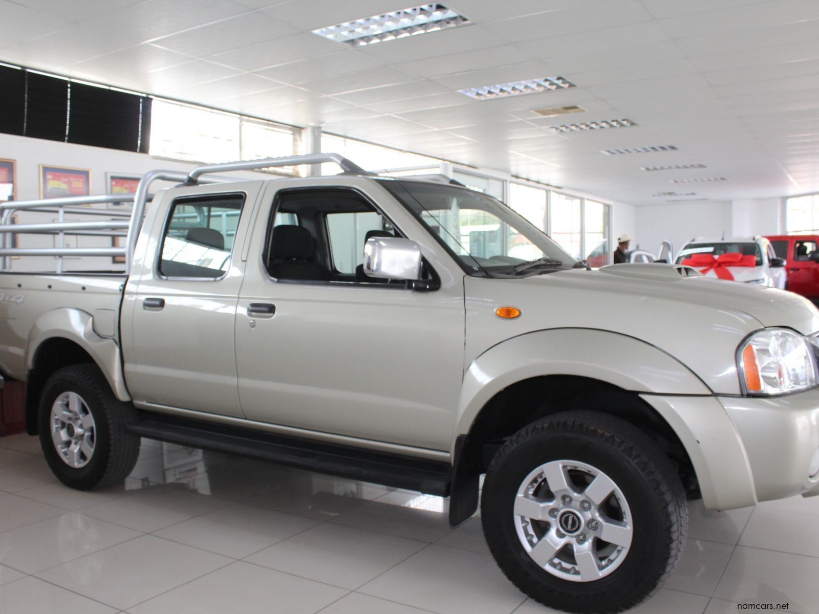 2019 Nissan Np300 2.5 TDI Dcab 4x4 photo