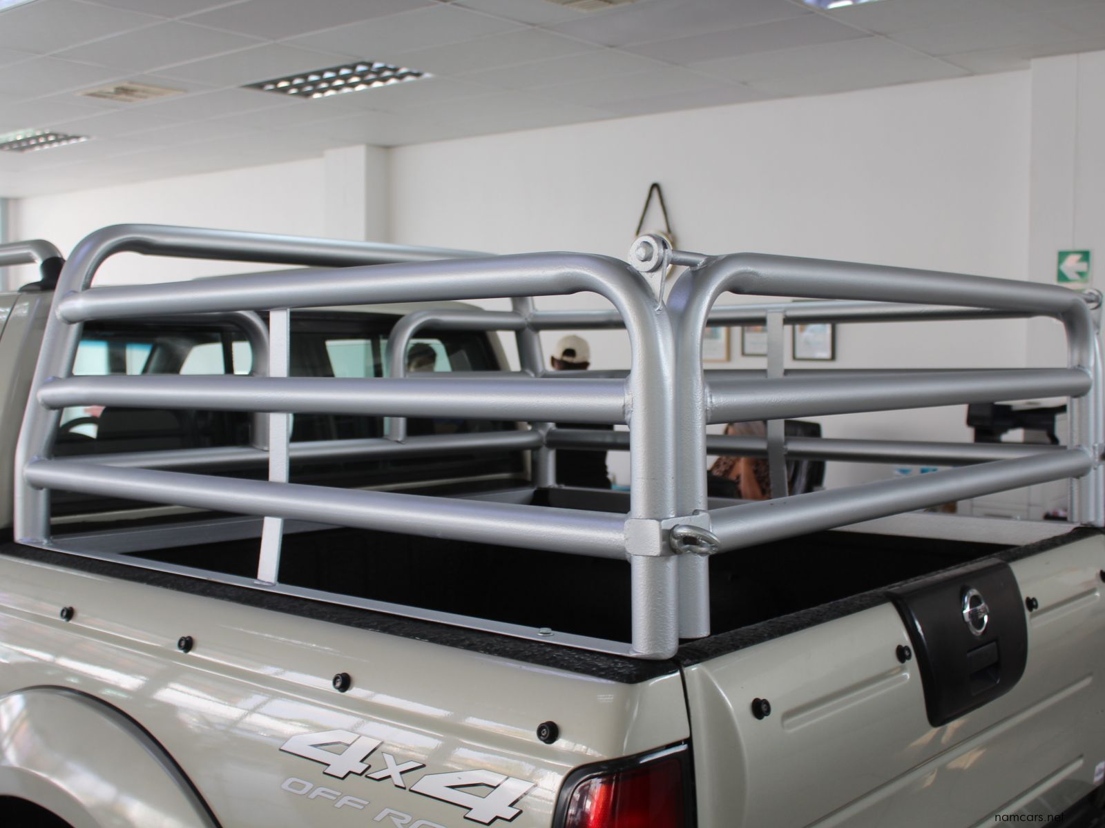 2019 Nissan Np300 2.5 TDI Dcab 4x4 photo