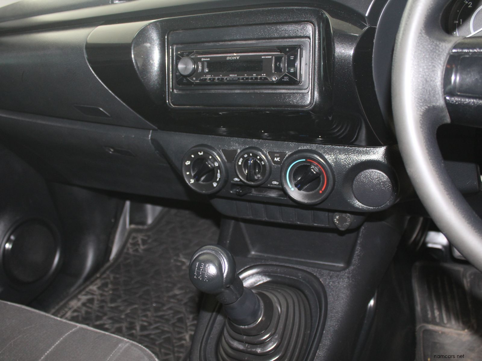 2020 Toyota Hilux 2.4 GD 2x4 S cab photo