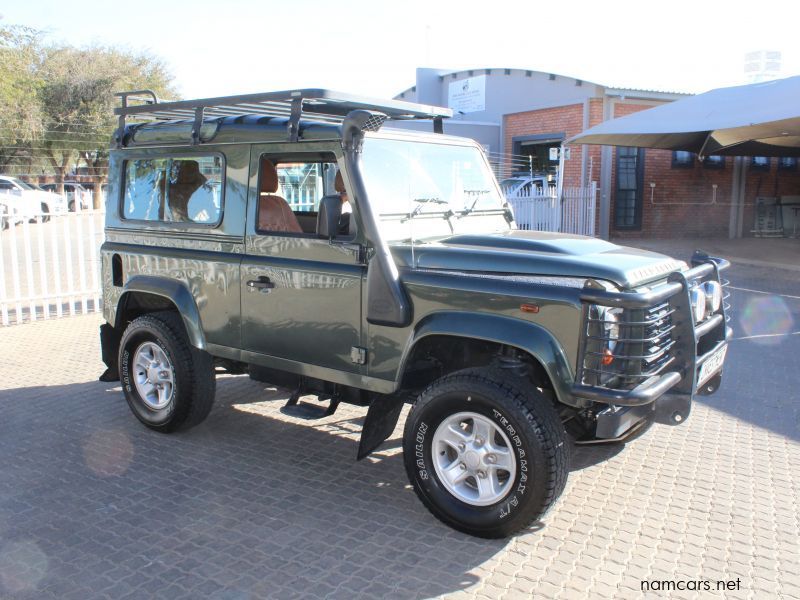 2008 Land Rover Defender 90 Puma photo