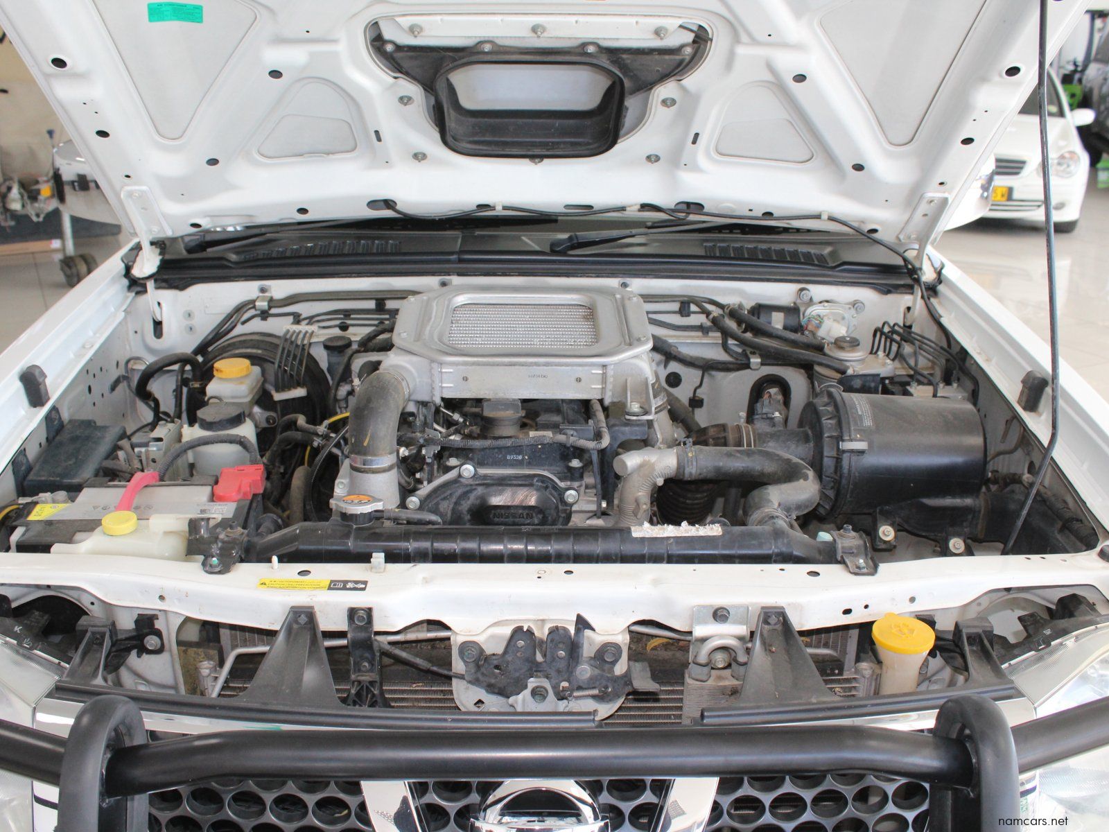 2020 Nissan NP300 DC 4x4 photo