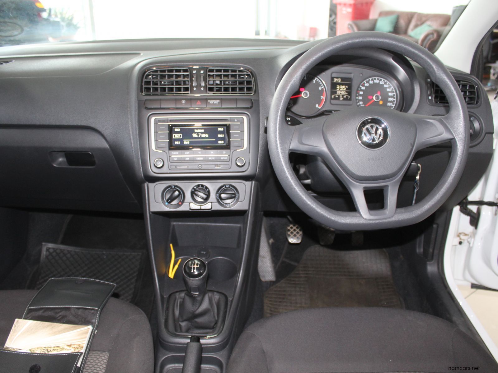 2022 Volkswagen Polo photo