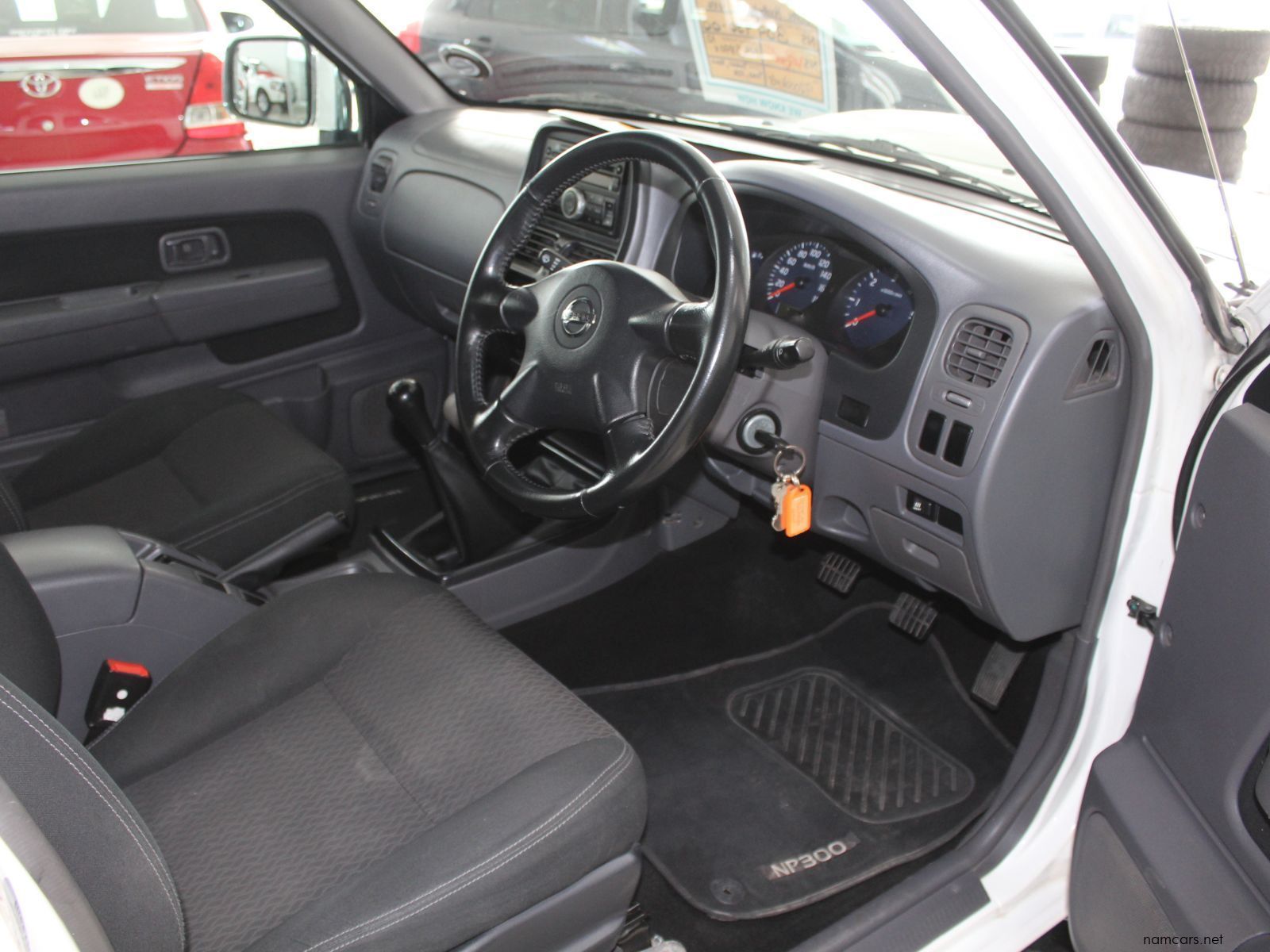 2020 Nissan Nissan Np300 2.5 TDI photo