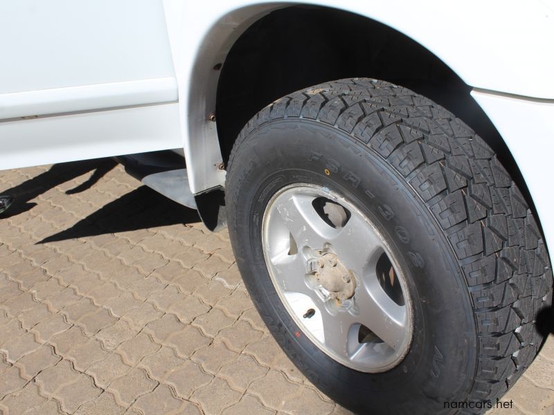 2010 Isuzu KB 360 V6 A/T 4X4 photo