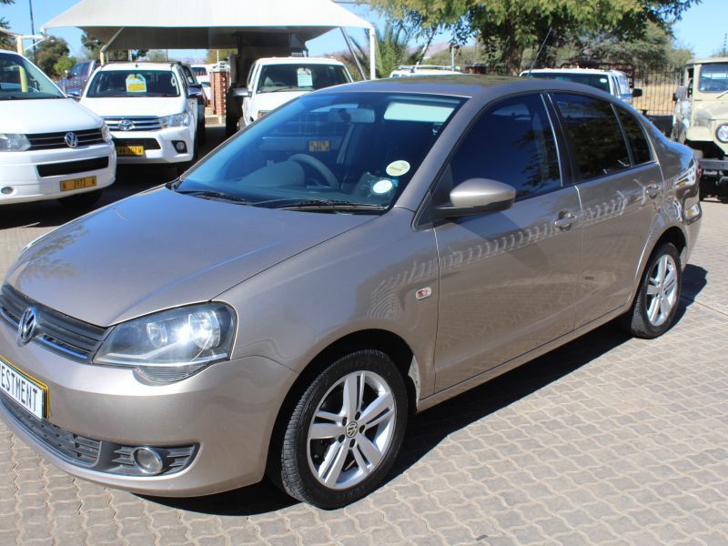 2014 Volkswagen POLO VIVO 1.6 SEDAN photo
