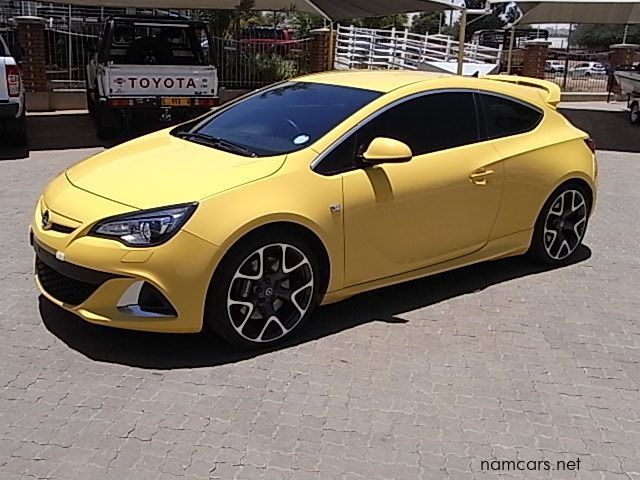 2014 Opel Astra OPC photo
