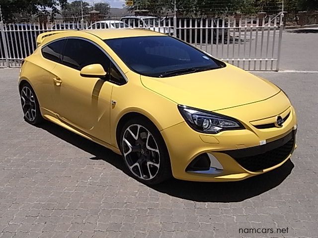 2014 Opel Astra OPC photo