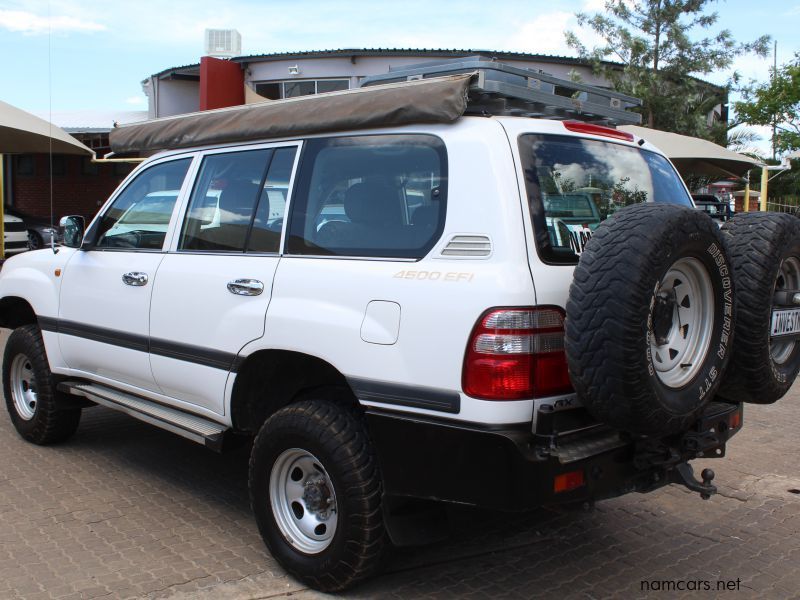 2005 Toyota 105 series 4.5 EFI photo