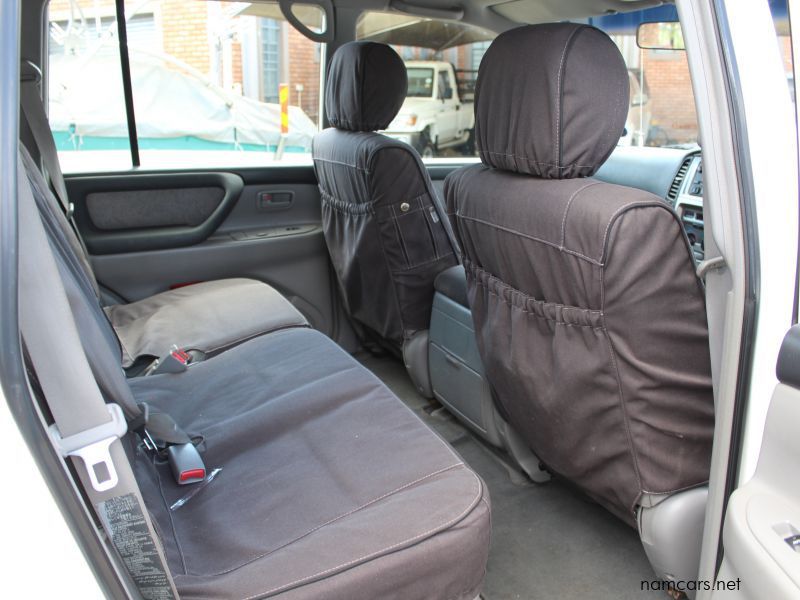 2005 Toyota 105 series 4.5 EFI photo