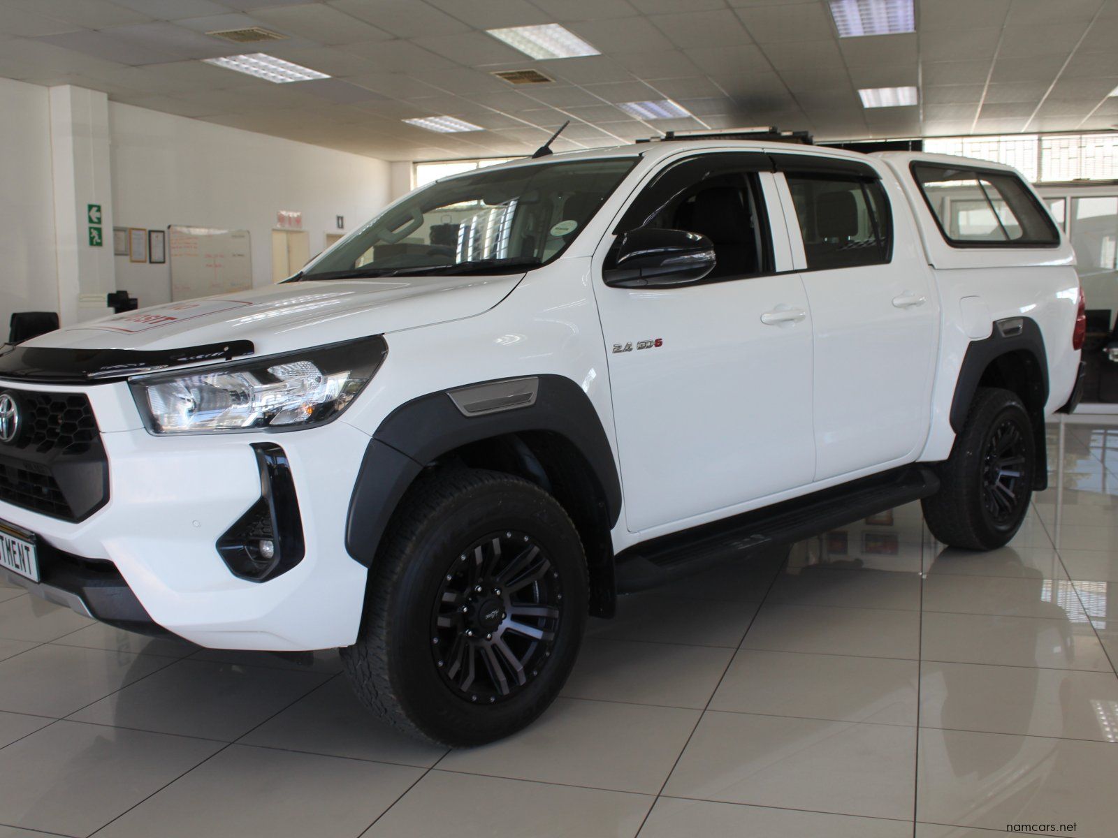 2025 Toyota Hilux 2.4 GD6 photo