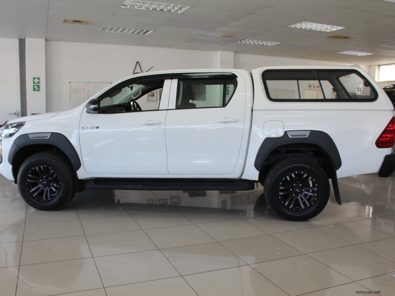2025 Toyota Hilux 2.4 GD6 photo