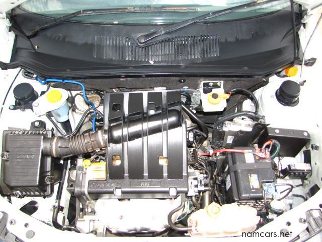 2010 Fiat Strada photo