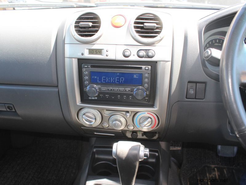 2010 Isuzu KB 360 V6 D/C A/T 4X4 LX photo