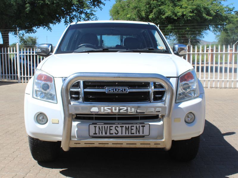 2010 Isuzu KB 360 V6 D/C A/T 4X4 LX photo