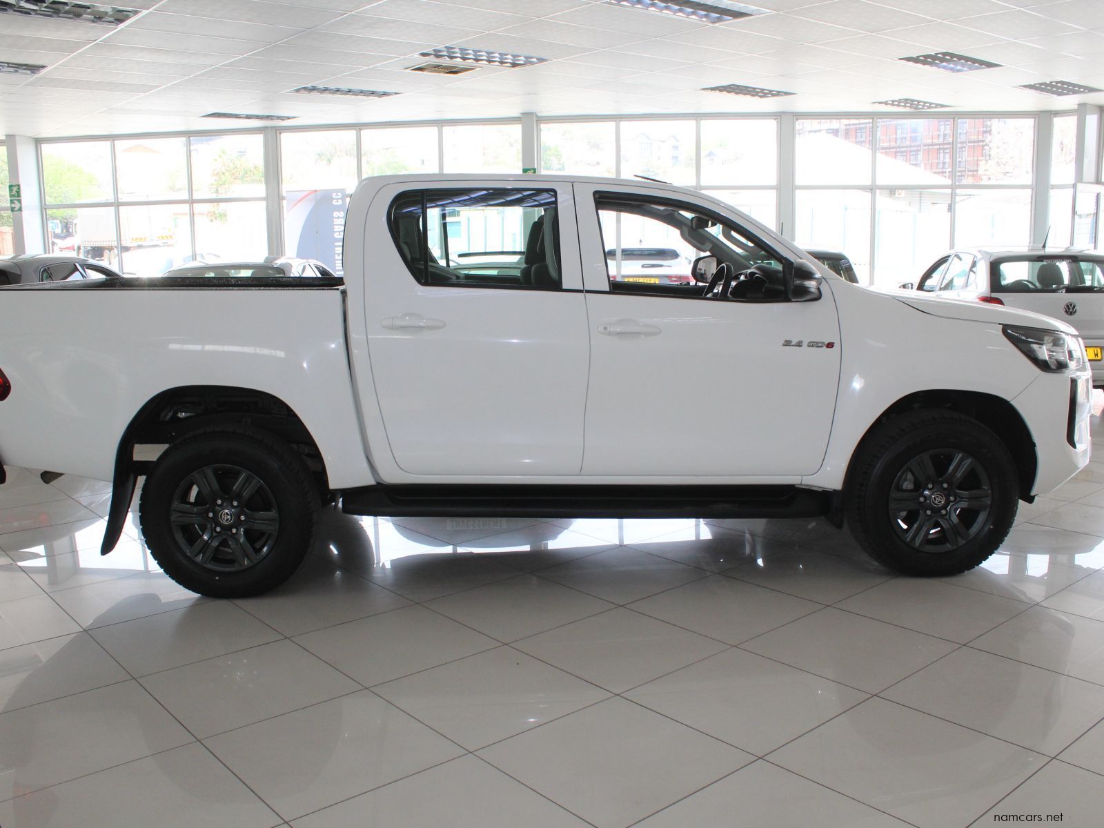 2024 Toyota Hilux 2.4 GD6 4x4 auto D cab photo