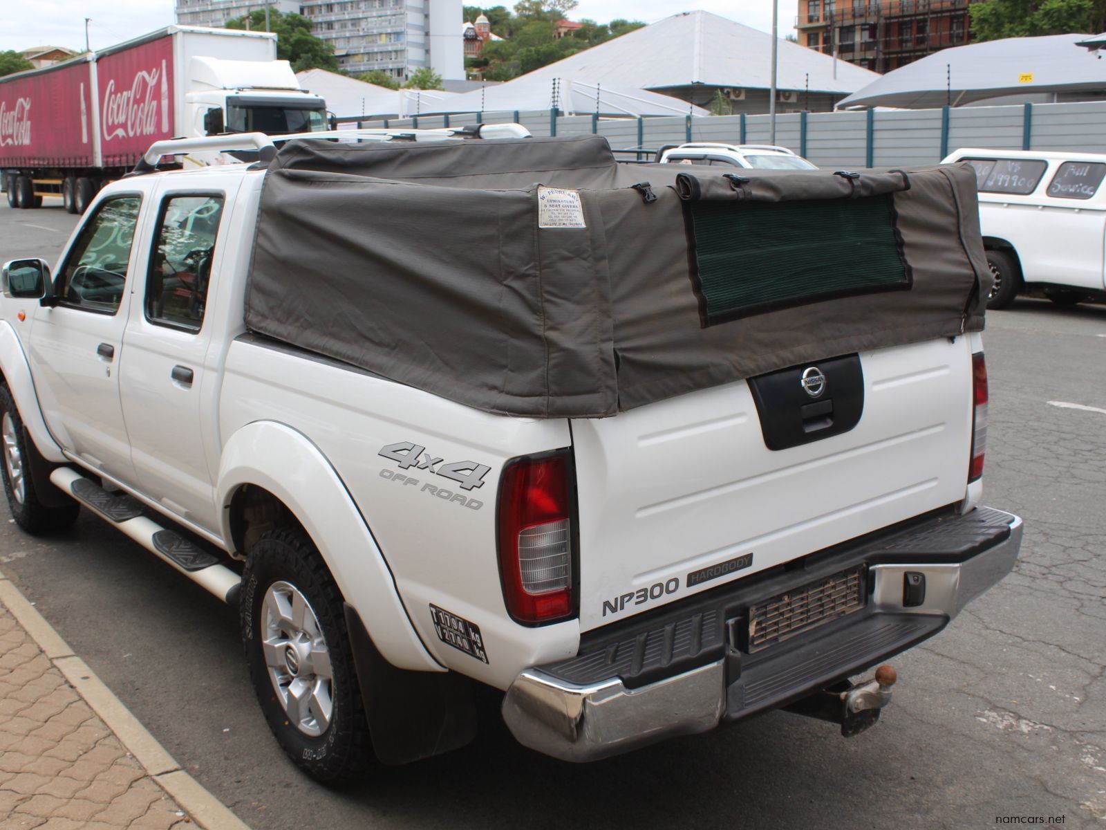 2017 Nissan NP300 2.5 TDI Dcab 4x4 photo