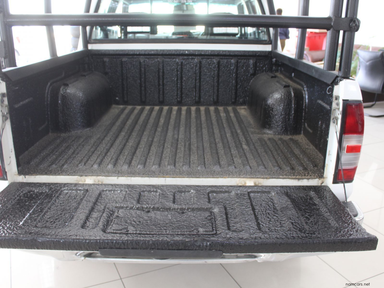 2020 Nissan NP300 photo