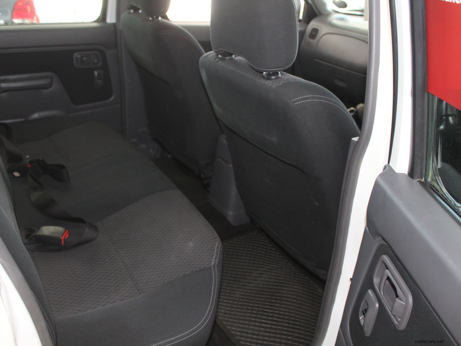 2020 Nissan NP300 photo