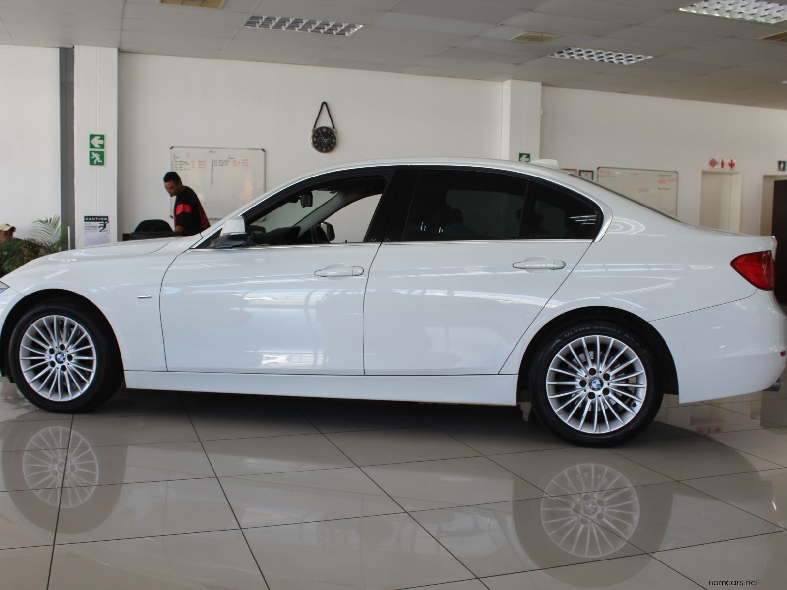 2013 BMW 320i photo
