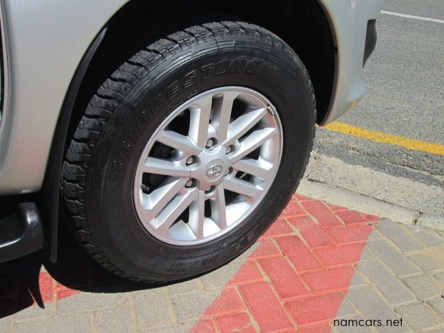 2012 Toyota Fortuner photo