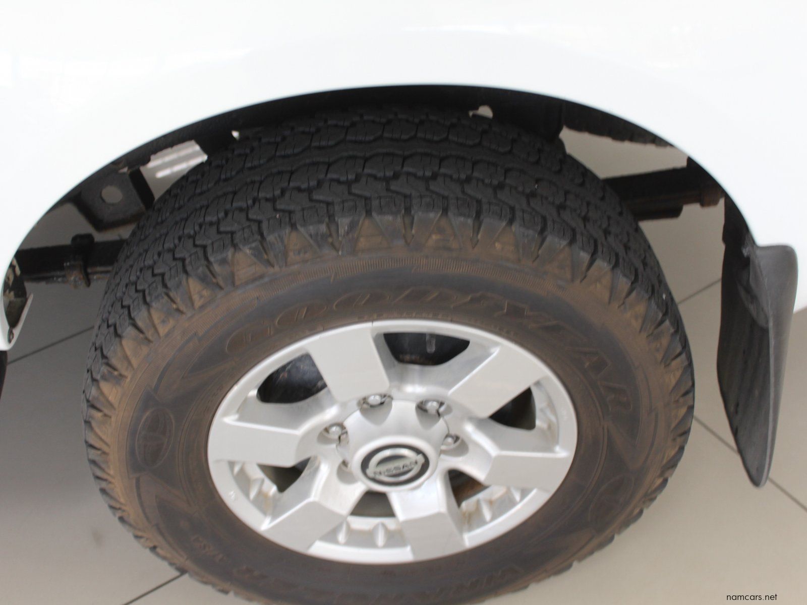 2021 Nissan Np300 photo