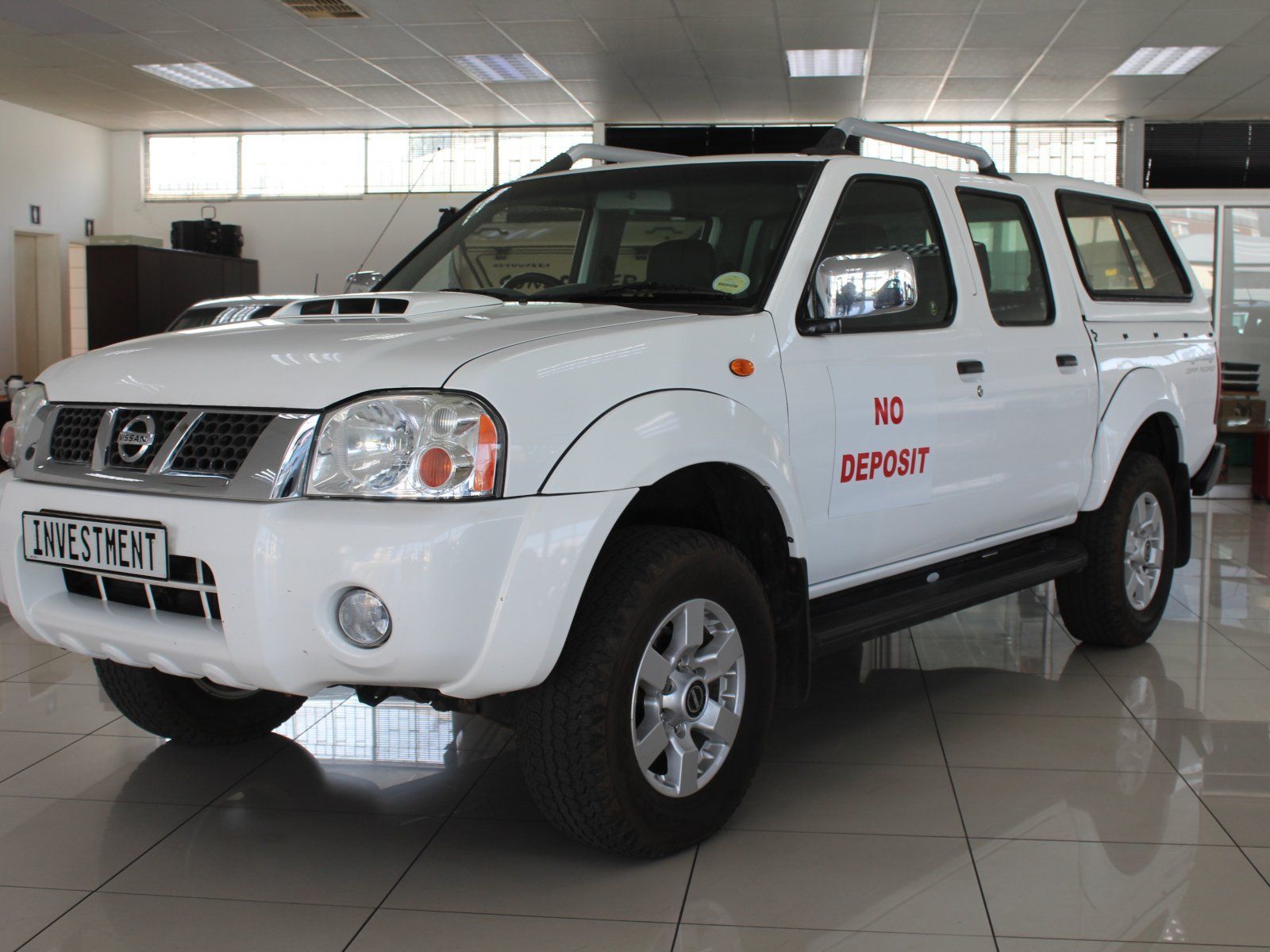 2021 Nissan Np300 photo