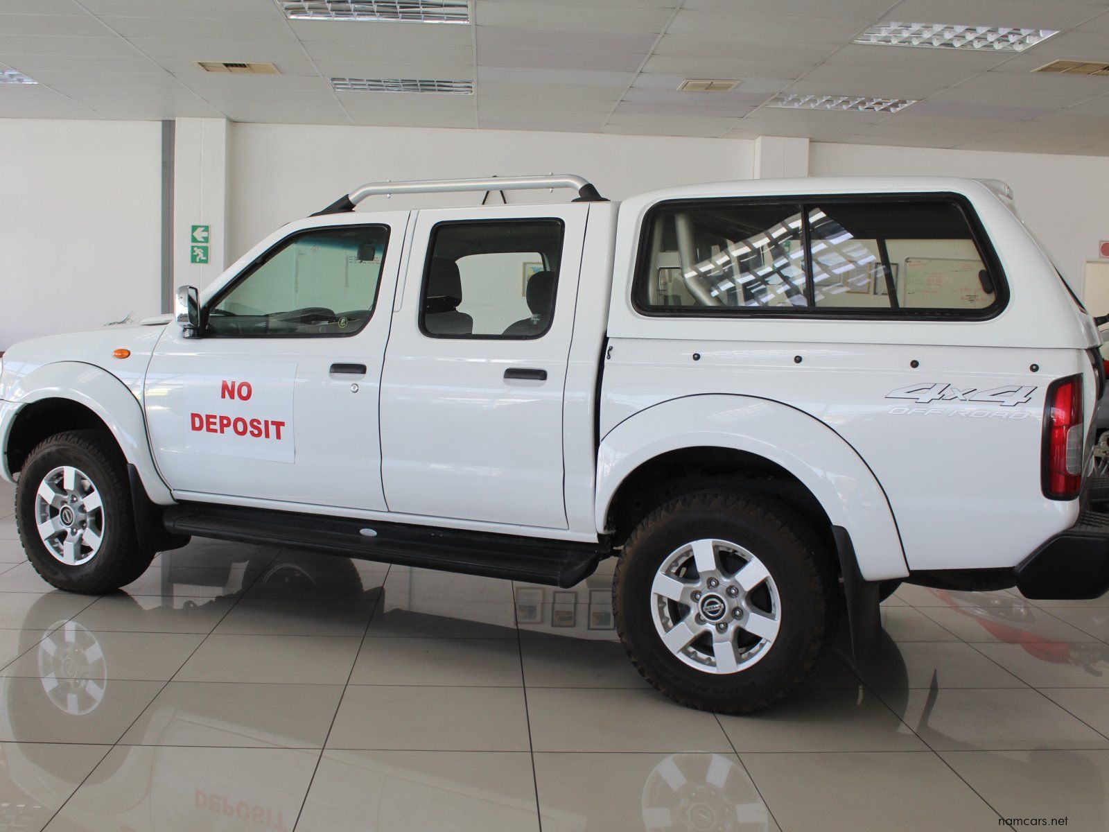 2021 Nissan Np300 photo