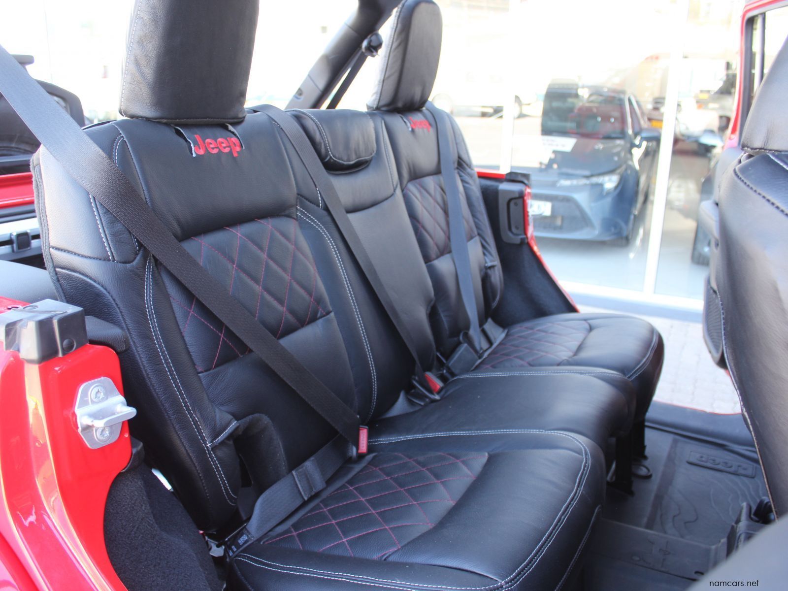 2020 Jeep Wrangler Sahara 3.6 V6 8 speed JL photo