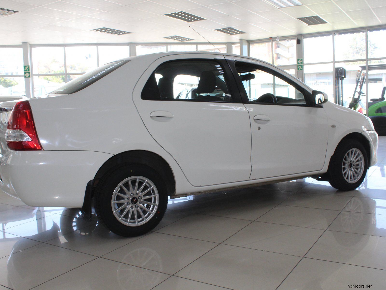 2015 Toyota Etios 1.5 SX sedan 4 door photo